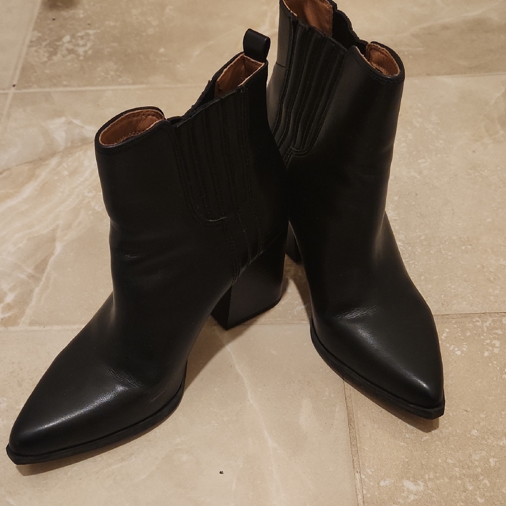 Indigo Black Pointed Toe Block Heel Ankle Boots